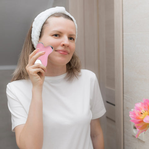 Microcurrent Face Massager – Skin Lifting & Wrinkle Reducing